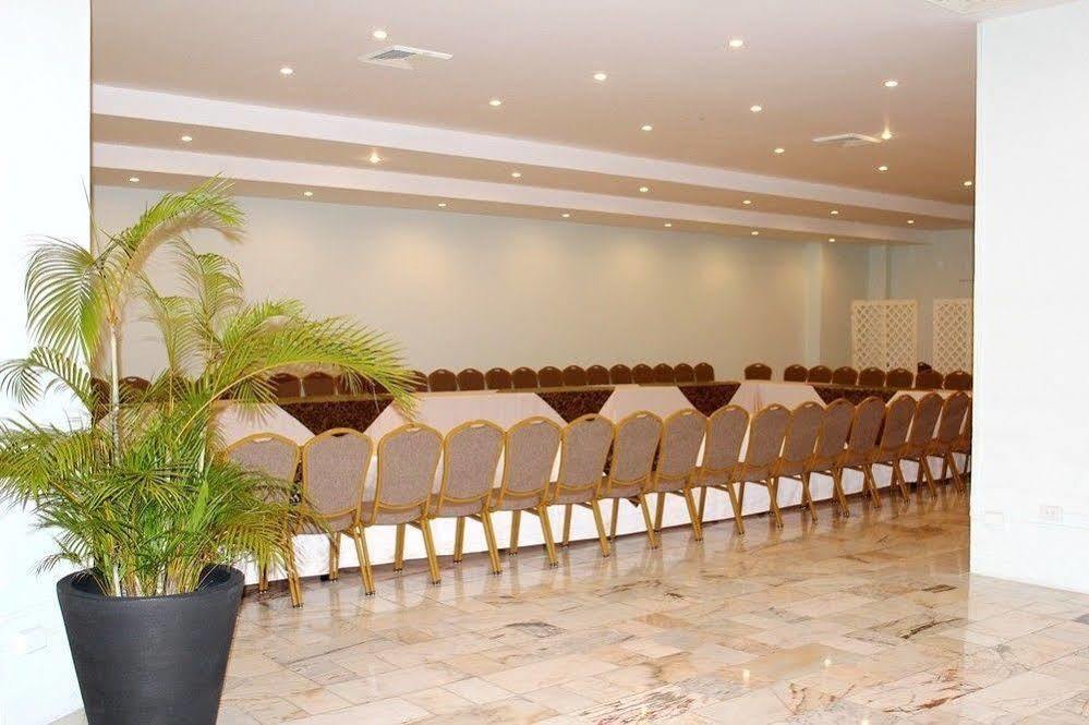 Torres De Alba Hotel & Suites Panamaváros Kültér fotó